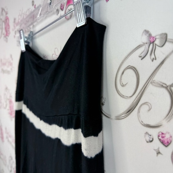 Hodges flare pants wide leg, comfy, Black and White Striped Flare Pants - Picture 5 of 12